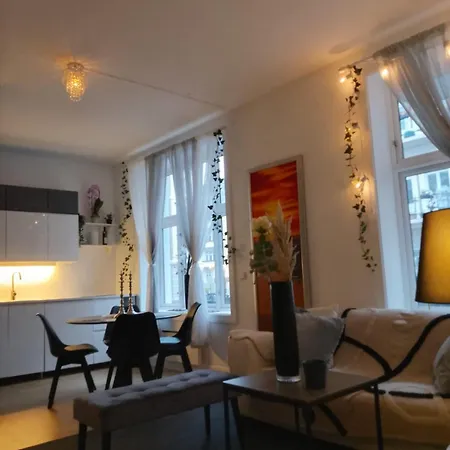 Homestay Kingsize Bed Singlebed Full Oslo